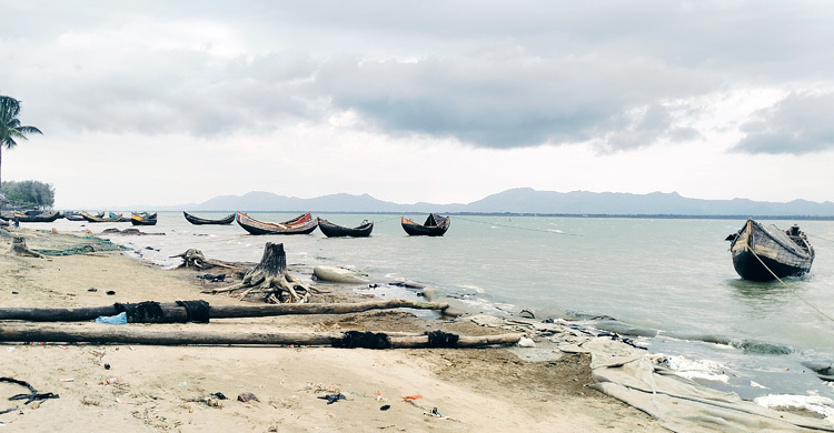 Arakan Army abducts 4 Bangladeshi fishermen from Naf river