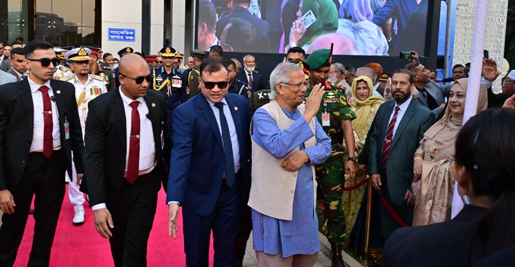 যথাযথ মর্যাদায় সশস্ত্র বাহিনী দিবস উদ্‌যাপিত