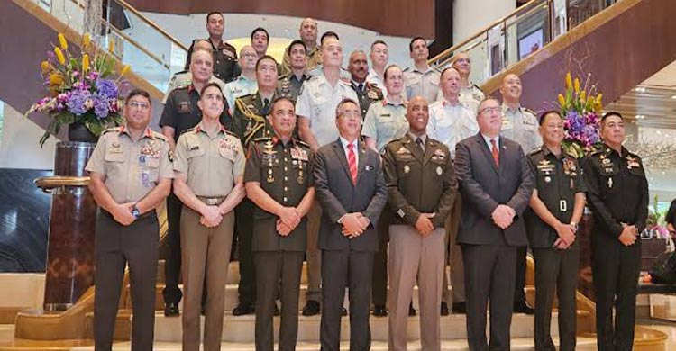 দেশে ফিরেছেন সেনাপ্রধান