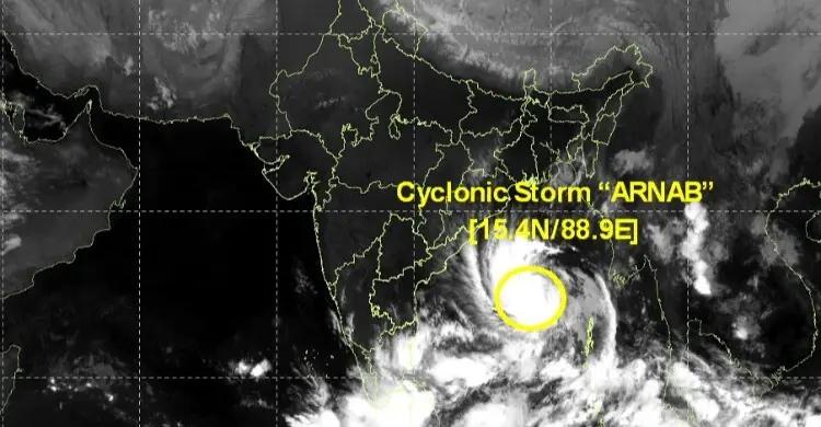 Photo : Jagonews24 Cyclone Arnab menace les côtes avec des vents violents