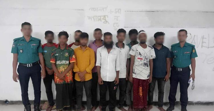 মোহাম্মদপুরে অভিযান: বিভিন্ন অপরাধে জড়িত ১৩ জন গ্রেফতার