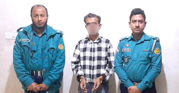 প্রধান উপদেষ্টার সাবেক সহকর্মী পরিচয়ে পুলিশের কাছে চাঁদা দাবি