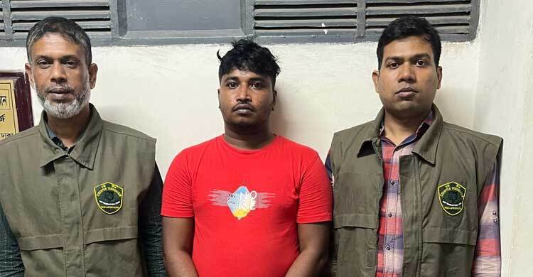 মোহাম্মদপুরে ছিনতাইচক্রের প্রধান ‘অগ্নি বিল্লাল’ গ্রেফতার