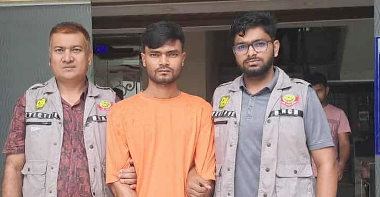 প্রশ্নফাঁসের কথা বলে অর্থ হাতিয়ে নেওয়ার অভিযোগ, গ্রেফতার এক