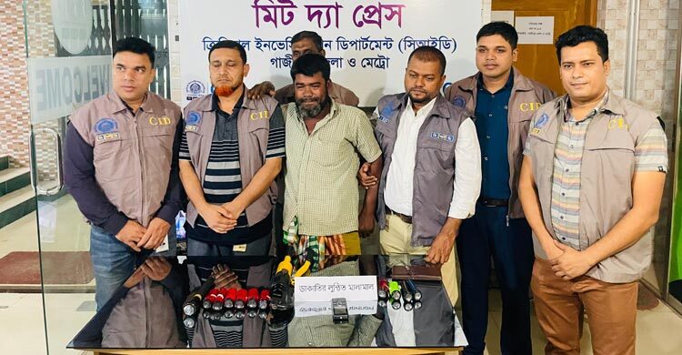 ডাকাতির ৪৮ ঘণ্টার মধ্যে রহস্য উদঘাটন, সর্দার গ্রেফতার