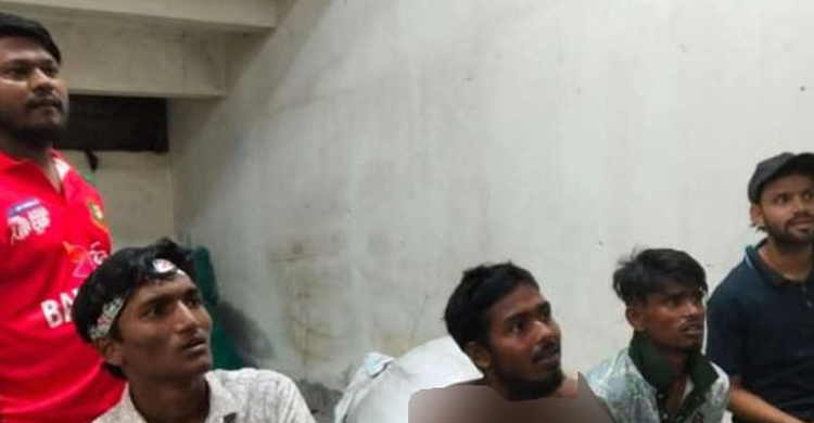 চট্টগ্রামে স্টেডিয়ামে ‘জয় বাংলা’ স্লোগান ঘিরে হাতাহাতি, আটক ৬