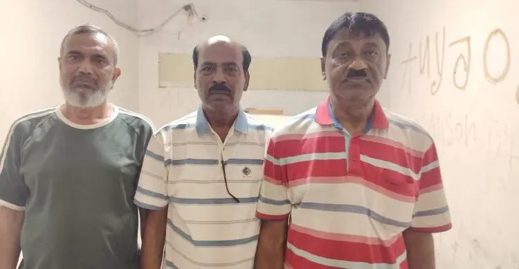 ঢাকায় একই ফ্ল্যাটে আওয়ামী লীগের তিন নেতা, পুলিশের অভিযানে গ্রেফতার