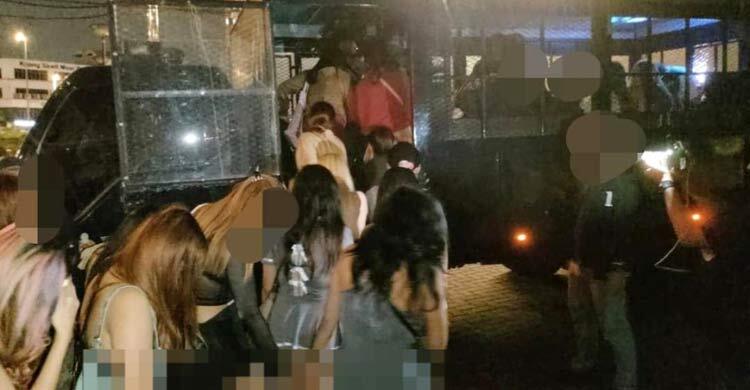 কুয়ালালামপুরে হোটেলে বিশেষ অভিযানে ৩৭ বিদেশি আটক