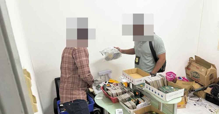 মালয়েশিয়ায় বাংলাদেশিসহ ৬ অবৈধ এজেন্ট গ্রেফতার