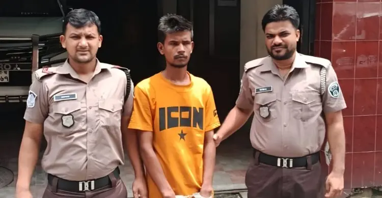 পরকীয়া সম্পর্কের পরিণতি হত্যা, ভারতে পালানোর আগেই ধরা
