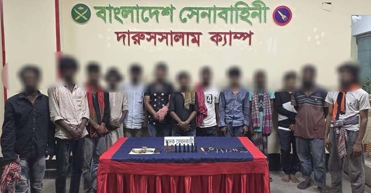 সাতদিনে সারাদেশে যৌথ বাহিনীর অভিযানে গ্রেফতার ৩৪৫