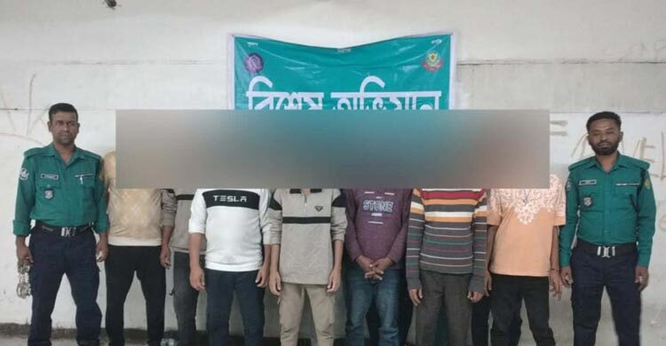 মোহাম্মদপুরে বিশেষ অভিযান: বিভিন্ন অপরাধে জড়িত গ্রেফতার ৯