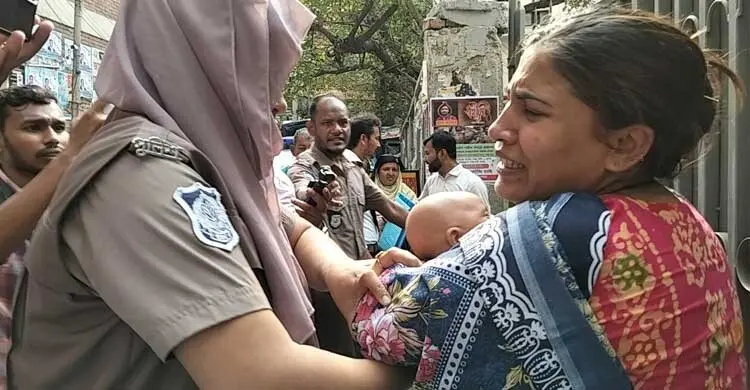 জামিন পেলেও মুক্তি মিলছে না মা ও নবজাতকের, সইয়ের জন্য অপেক্ষা