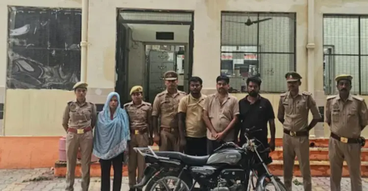 সাপ ও ঘুমের ওষুধ দিয়ে স্বামীকে হত্যা, প্রেমিকের সঙ্গে নারী গ্রেফতার