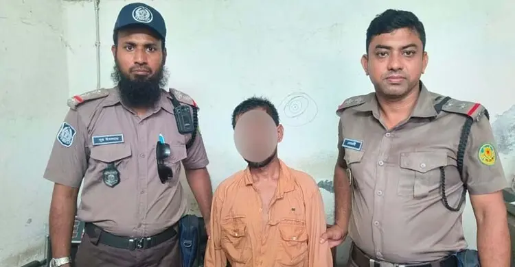 শিশুকে বাথরুমে আটকে যৌন নিপীড়নের চেষ্টা, অভিযুক্ত গ্রেফতার