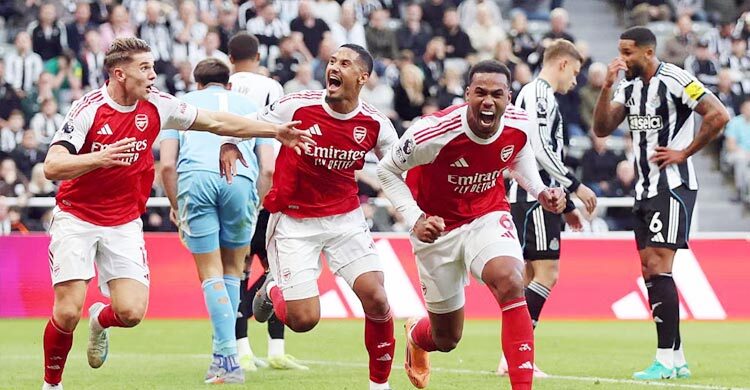 শেষ মুহূর্তে নাটকীয় জয় আর্সেনালের