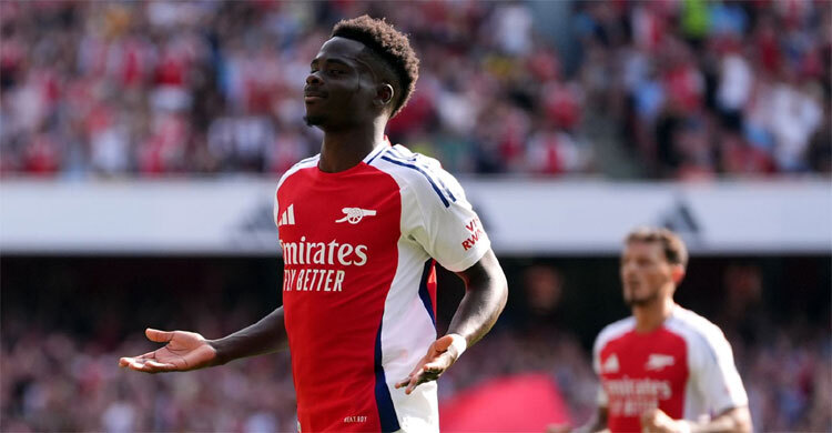 Saka shines as Arsenal begin with comfortable win over Wolves