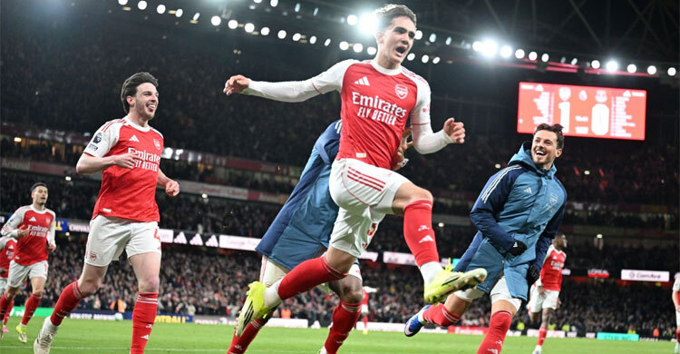 ১৬ বছর বয়সী ডউম্যানের জাদু, শিরোপার আরও কাছে আর্সেনাল