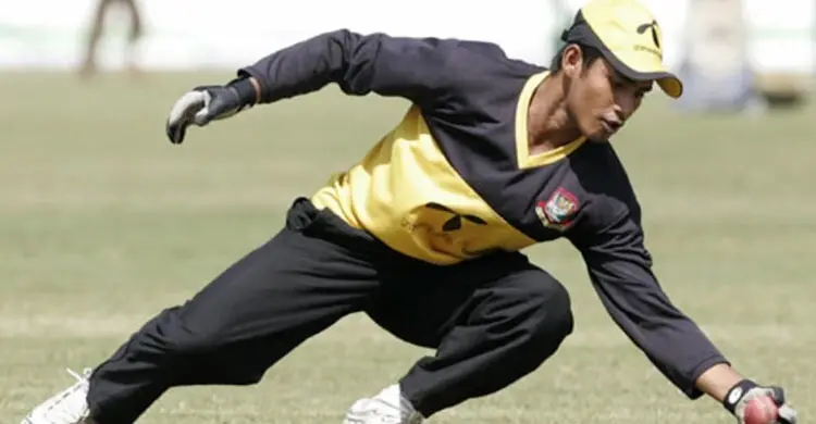 ওয়েস্ট ইন্ডিয়ান লেগি রল লুইসকে গুগলি শিখিয়েছিলেন কিশোর আশরাফুল!