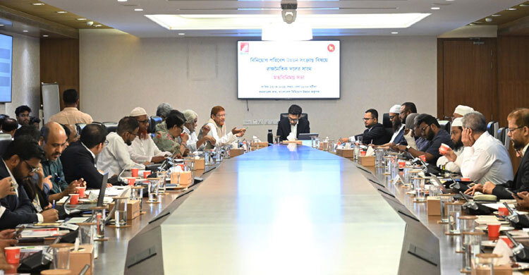 জাতীয় স্বার্থের বাইরে কোনো সিদ্ধান্ত নেওয়া হবে না: আশিক চৌধুরী