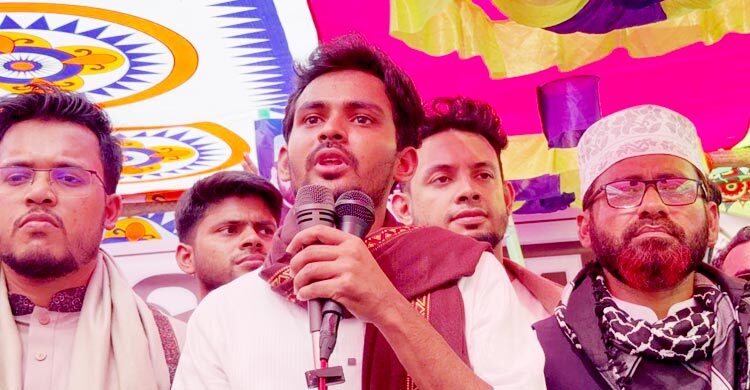 কেন্দ্র দখল প্রতিহত করতে হবে: আসিফ মাহমুদ