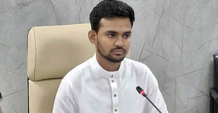 ঢাকা-১০ আসনে স্বতন্ত্র প্রার্থী হওয়ার ঘোষণা দিলেন আসিফ মাহমুদ