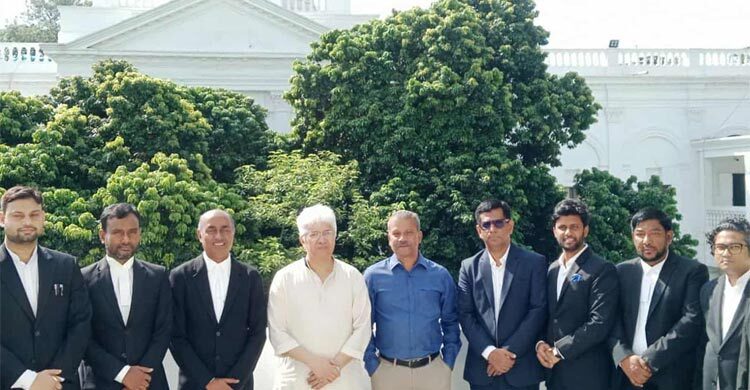 ৩ নম্বর ট্রাইব্যুনাল করতে পারি: আইন উপদেষ্টা