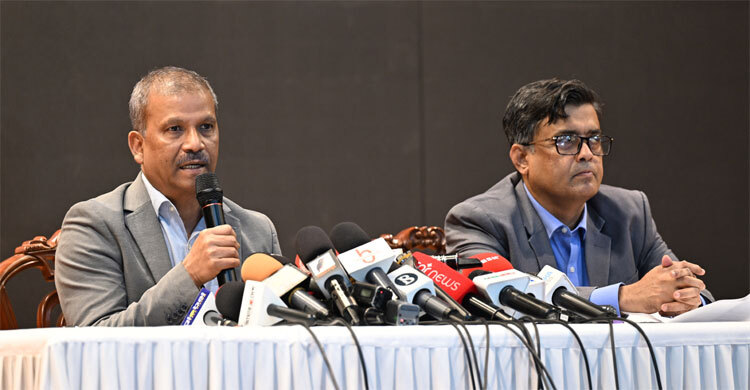 Referendum law likely within days, says Asif Nazrul