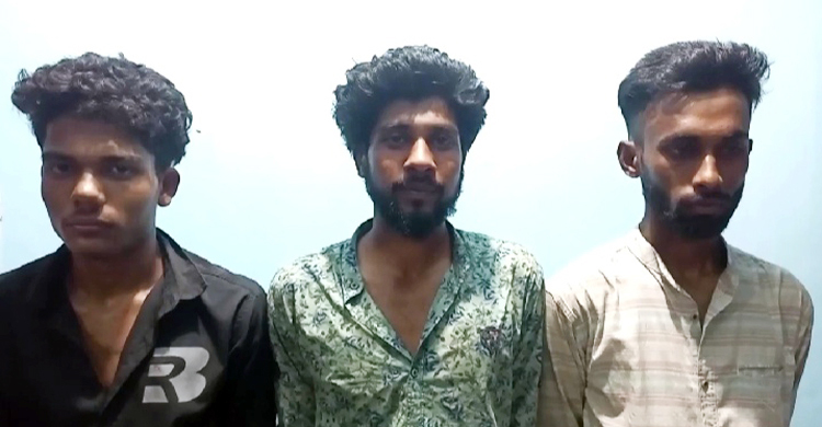 মেহেরপুরের অপহৃত তিন মাদরাসাছাত্রী ঢাকা থেকে উদ্ধার