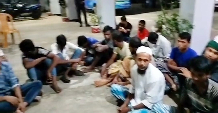 উখিয়ায় চেকপোস্ট বসিয়ে ২৯ রোহিঙ্গা আটক