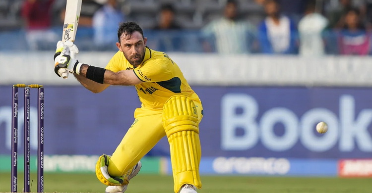 দুই ফিফটিতেই পাকিস্তানের বিপক্ষে ৩৫১ রানের পাহাড় অস্ট্রেলিয়ার