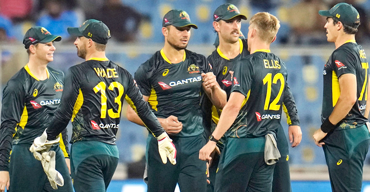 ভারত সিরিজের মাঝপথে এসে ৬ পরিবর্তন অস্ট্রেলিয়ার