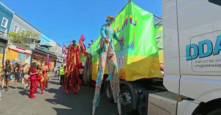 লন্ডনের রাস্তাজুড়ে ক্যারিবীয় সংস্কৃতির মহোৎসব