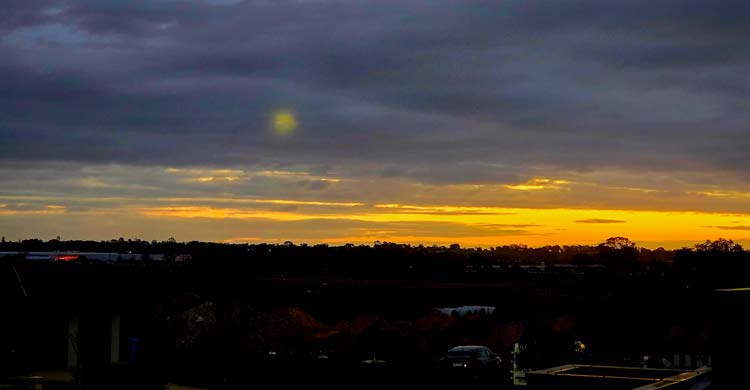 গোধূলি বেলা