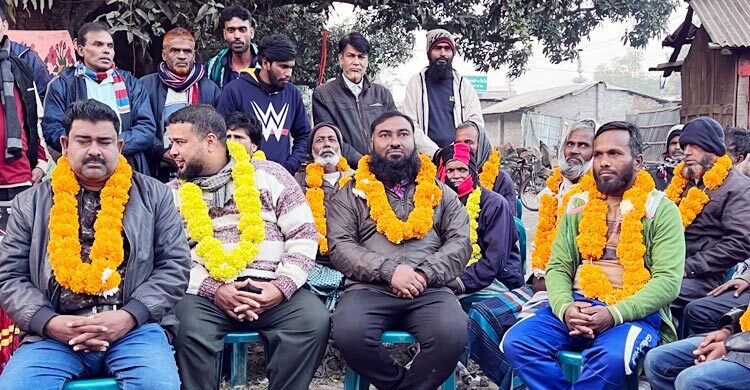 বিএনপিতে যোগ দিলেন আওয়ামী লীগের অর্ধশত নেতাকর্মী