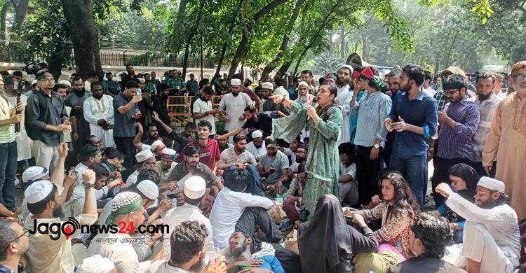 Govt considers AL ban citing dictatorship, terror links