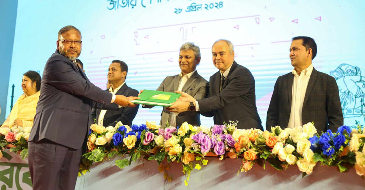 গ্রিন ফ্যাক্টরি পুরস্কার পেলো বঙ্গ বিল্ডিংসহ ২৯ প্রতিষ্ঠান