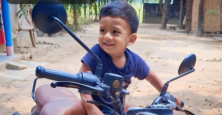 হাটহাজারীতে বাড়ির পাশের পুকুরে ডুবে শিশুর মৃত্যু