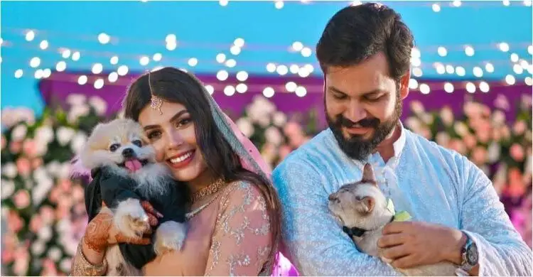 প্রথম স্ত্রীর সম্মতিতে দ্বিতীয় বিয়ে করলেন পাকিস্তানের আজলান শাহ