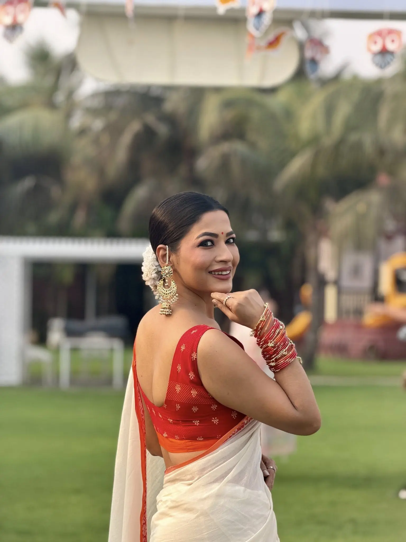 বৈশাখের রঙে নজরকাড়া বাঁধন