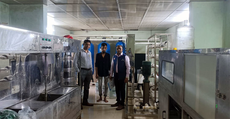 খুলনায় অবৈধ কারখানায় বিএসটিআইয়ের অভিযান