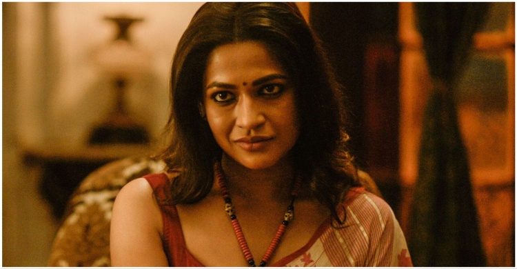 সমাজের বানানো নারী না হতে পেরে ধন্যবাদ দিলেন বাঁধন