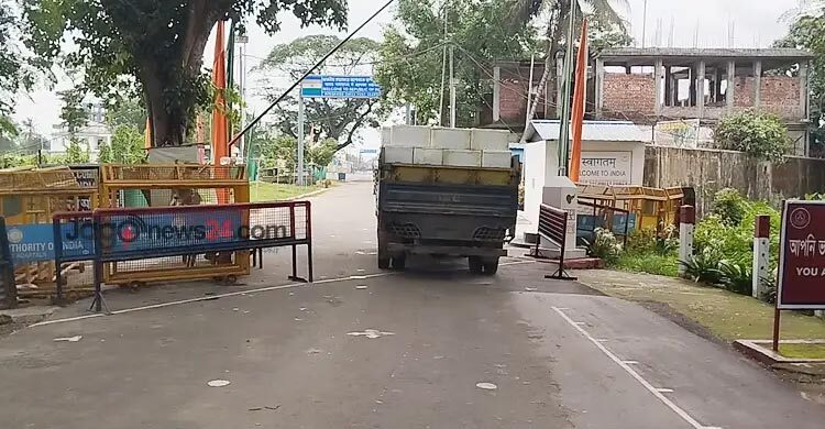 দোল পূর্ণিমা উপলক্ষে বুধবার আখাউড়া স্থলবন্দরে আমদানি-রপ্তানি বন্ধ