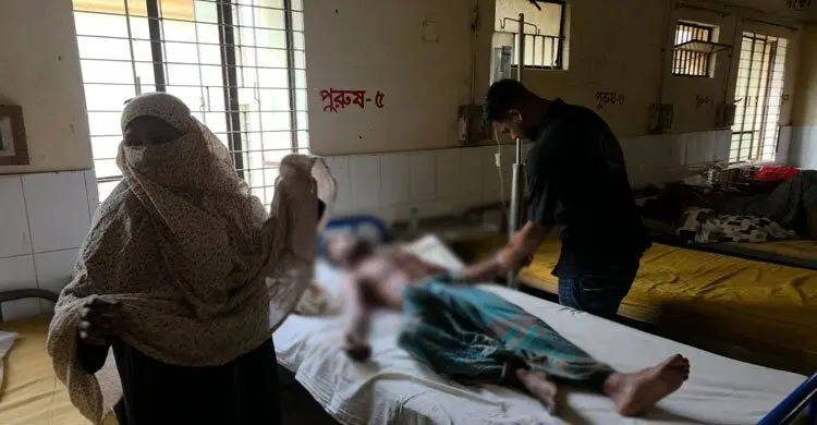 ইয়াবা সেবনের প্রস্তাব প্রত্যাখ্যান করায় যুবকের গোপনাঙ্গে কামড়