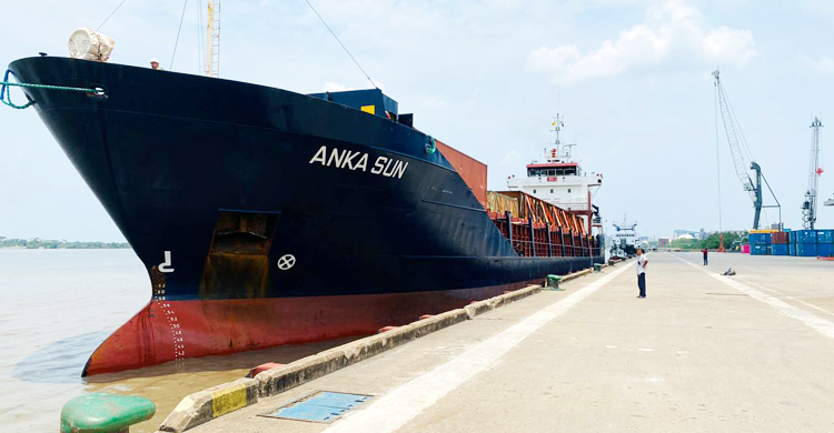 রূপপুরের মালামাল নিয়ে মোংলায় ভিড়লো ‘আনকা সান’