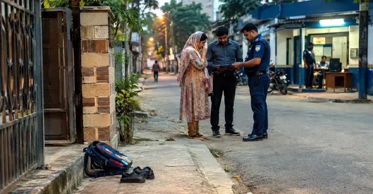 হারিয়ে যাওয়া শিশুর পুলিশি তদন্ত: ছবি এআই