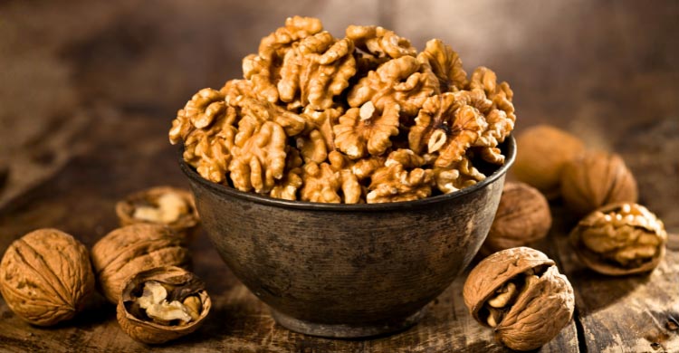 হার্টের যত্নে প্রতিদিন কয়টা আখরোট খাওয়া উচিত