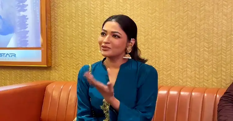 'বনলতা এক্সপ্রেস' সিনেমায় সমাজের নানা শ্রেণীর মানুষের গল্প তুলে ধরা হয়েছে