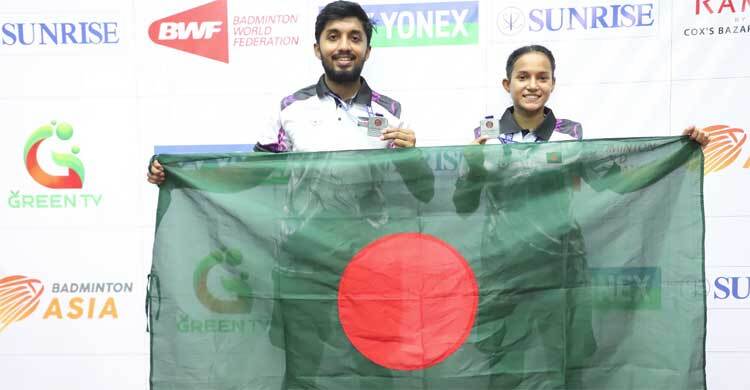 আন্তর্জাতিক ব্যাডমিন্টনে রৌপ্য জিতলেন বাংলাদেশের জুমার-উর্মি