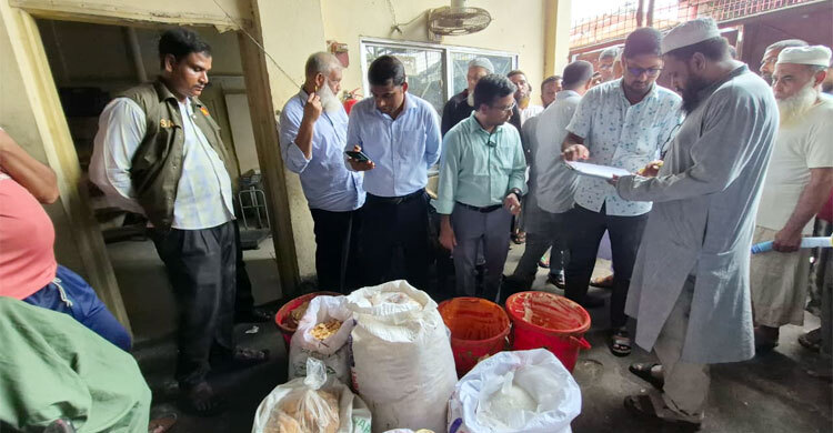 অস্বাস্থ্যকর পরিবেশে খাদ্য উৎপাদন, ঢাকা বেকারিকে জরিমানা